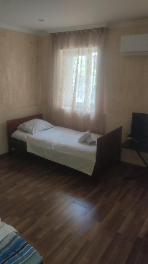 Cozy Apartment In The Centre Of Koetaisi Buitenkant foto